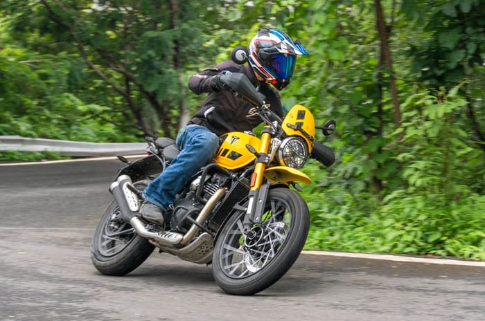 Triumph Scrambler 400 XC corner shot Triumph Scrambler 400 XC corner shot